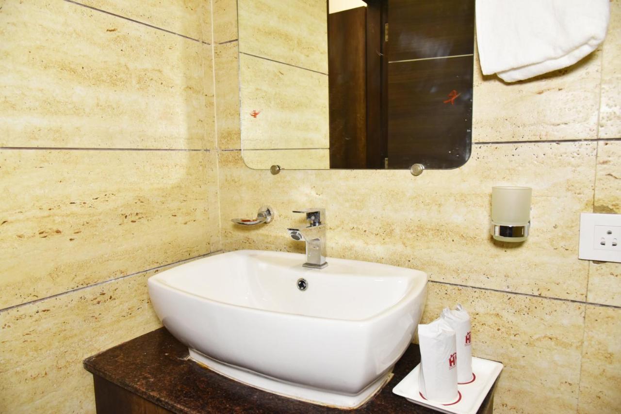 Hotel Hollywood Heights Near Railway Station Amritsar Exterior photo