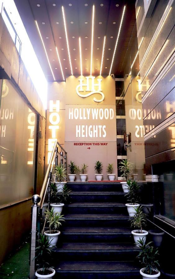 Hotel Hollywood Heights Near Railway Station Amritsar Exterior photo