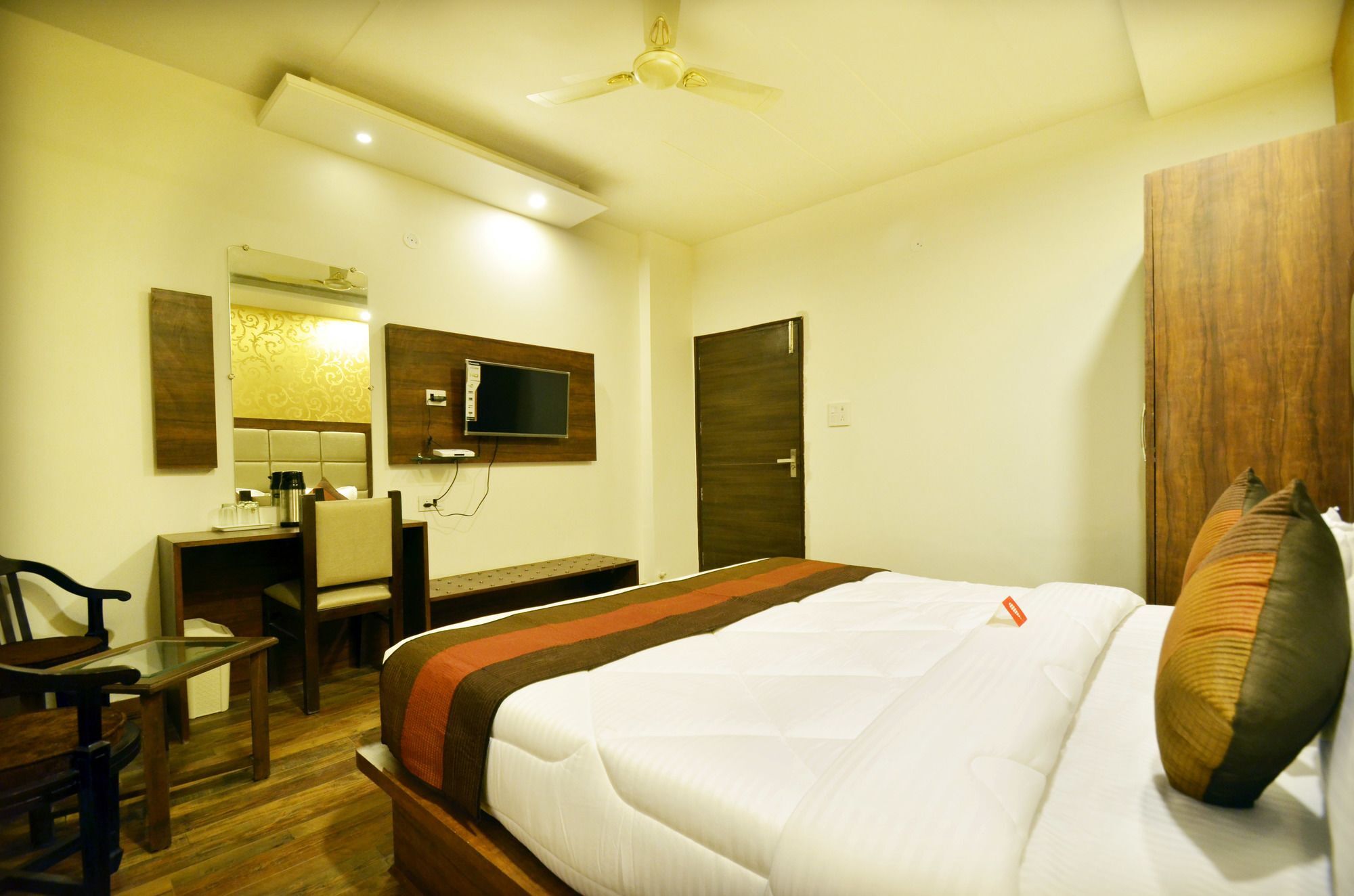 Hotel Hollywood Heights Near Railway Station Amritsar Exterior photo