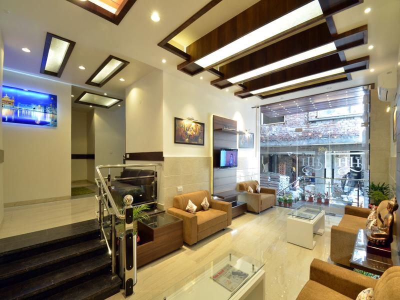 Hotel Hollywood Heights Near Railway Station Amritsar Exterior photo